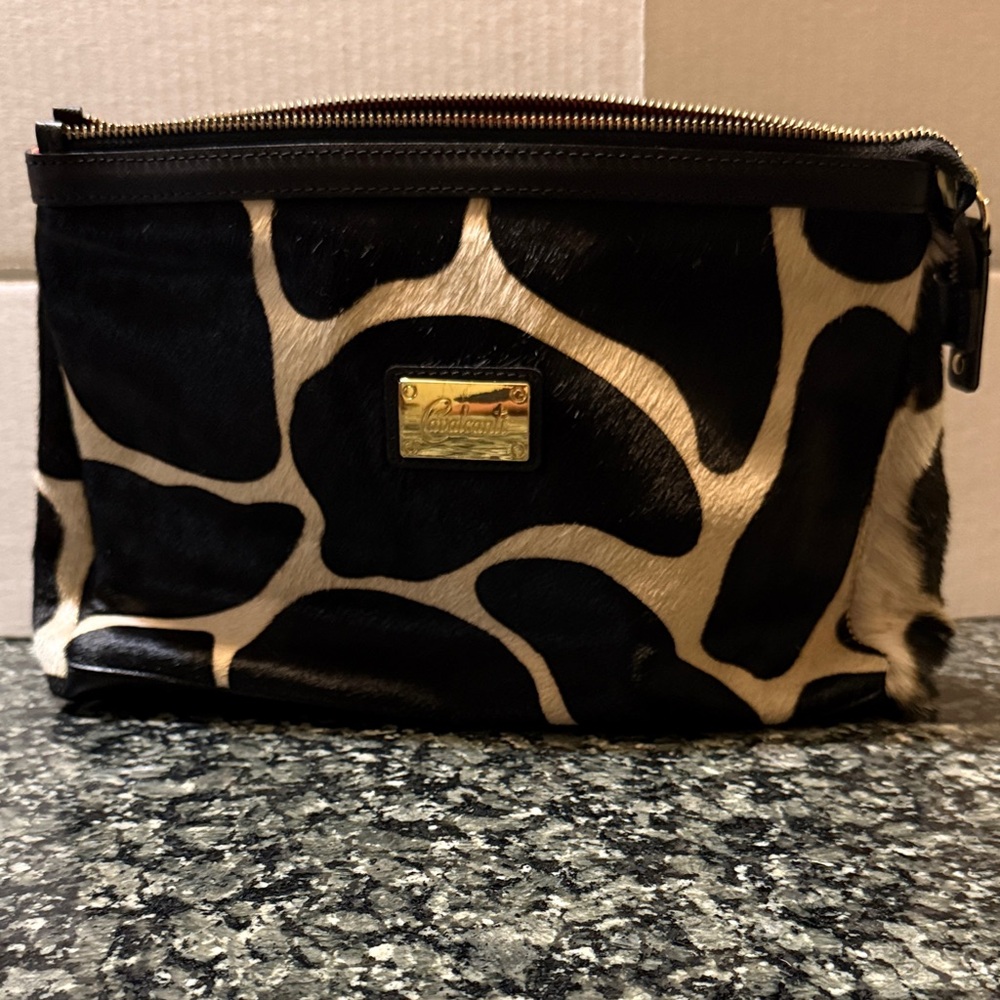 Cavalcanti black and white bag .